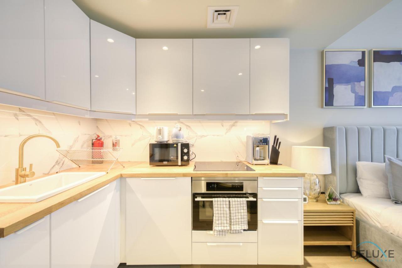 Apartment Stunning At Marina Views A Marina By Deluxe Homes *